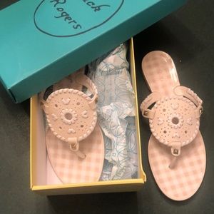 Women’s Shoes Size 8